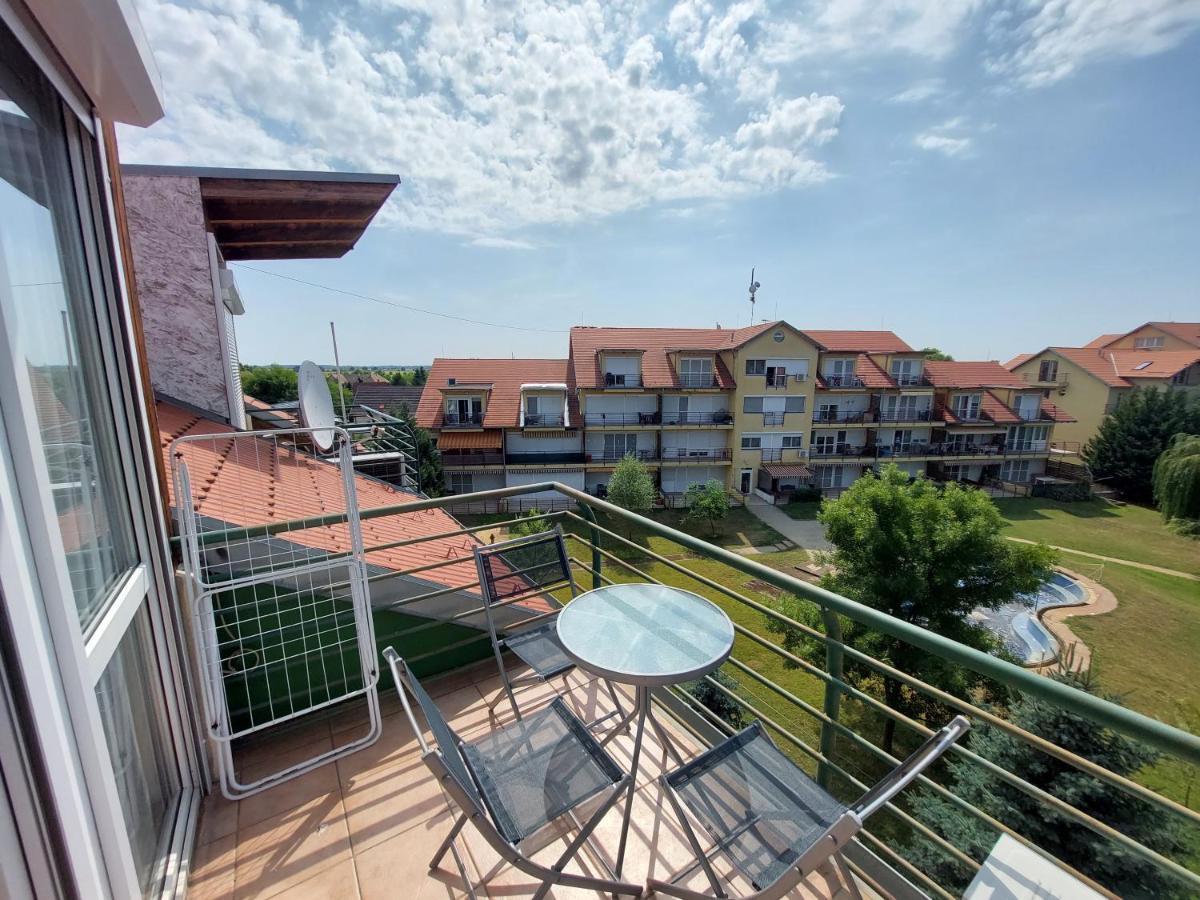 Cserke Napfeny Apartman Cserkeszolo Exterior photo